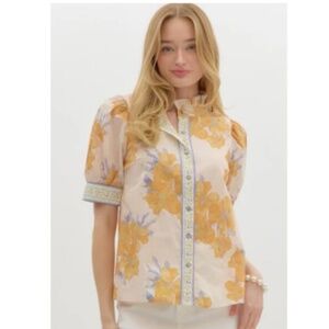 NWOT ENTRO Floral Top